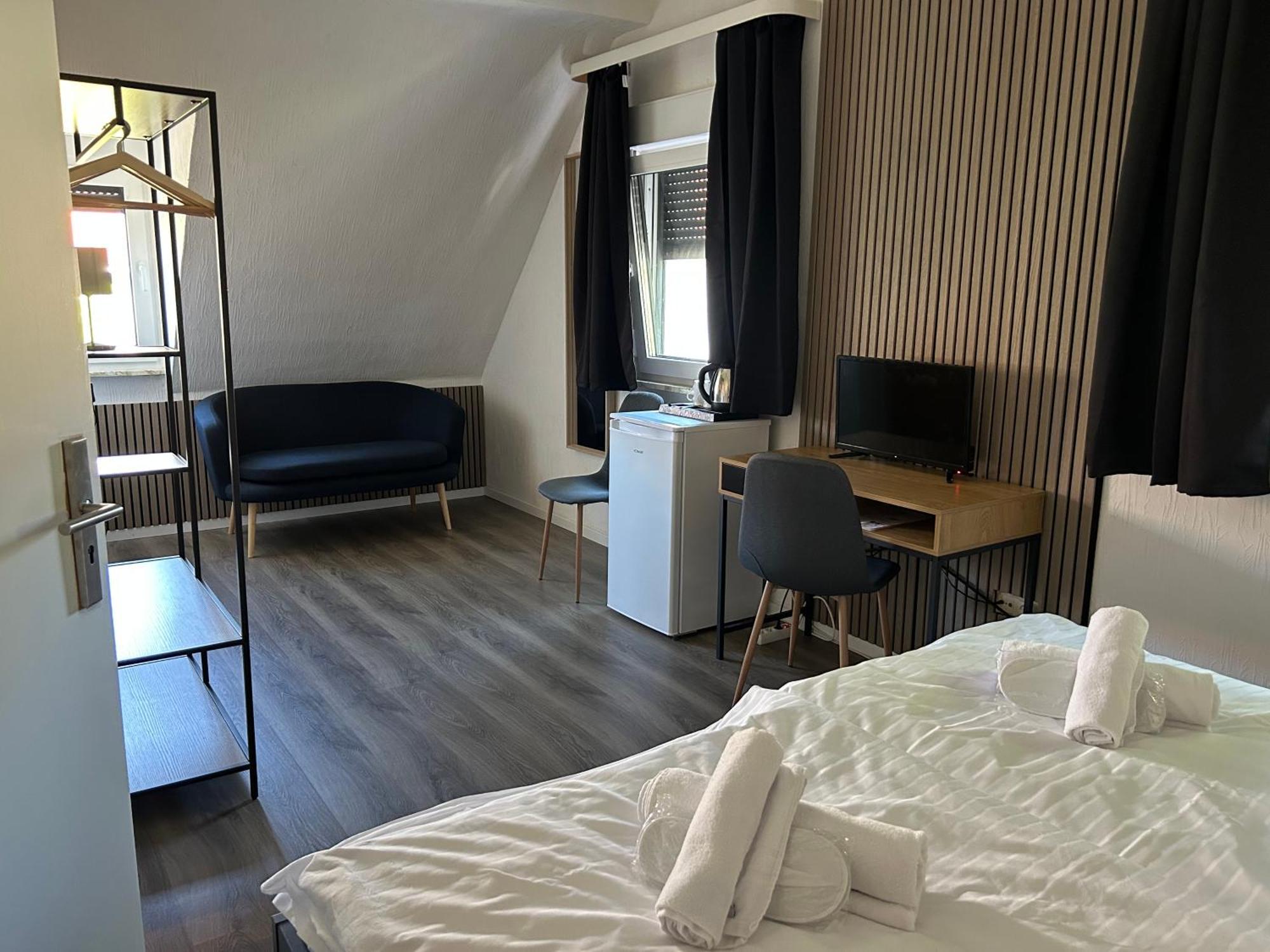 Riverside Airport Hotel Kelsterbach Exterior foto